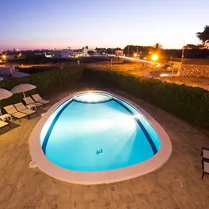 Nuvolet Cala'N Blanes (Menorca)